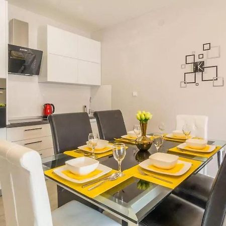 Sound Of The Sea Apartment Zadar Bagian luar foto