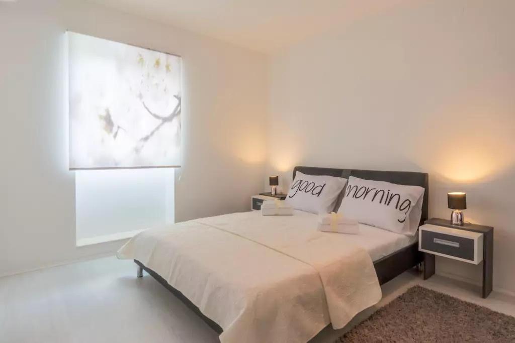Sound Of The Sea Apartment Zadar Bagian luar foto