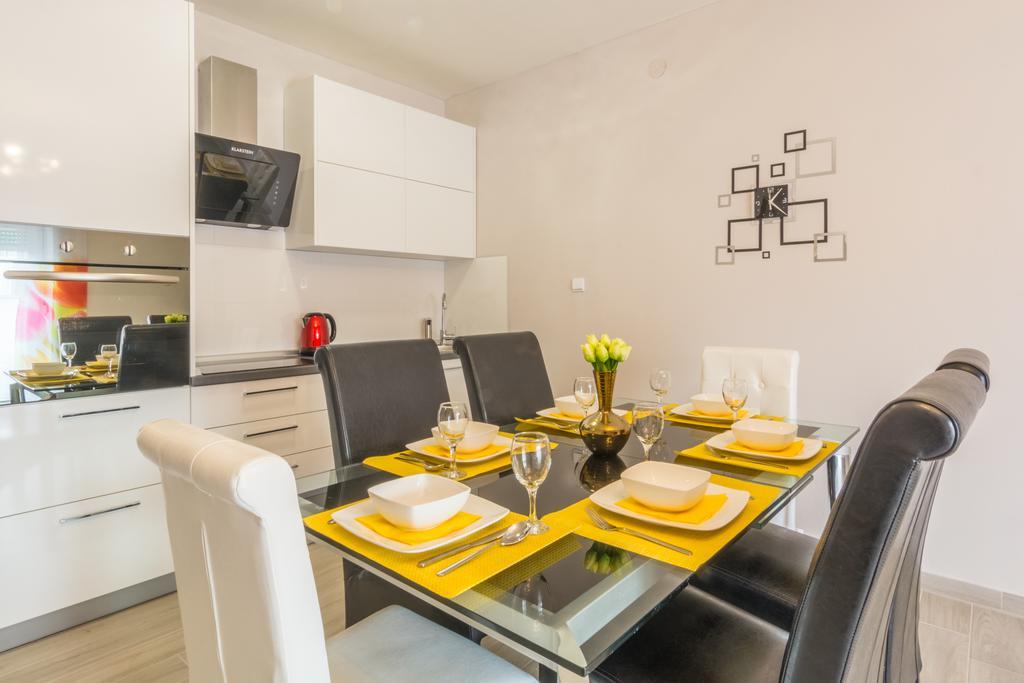 Sound Of The Sea Apartment Zadar Bagian luar foto