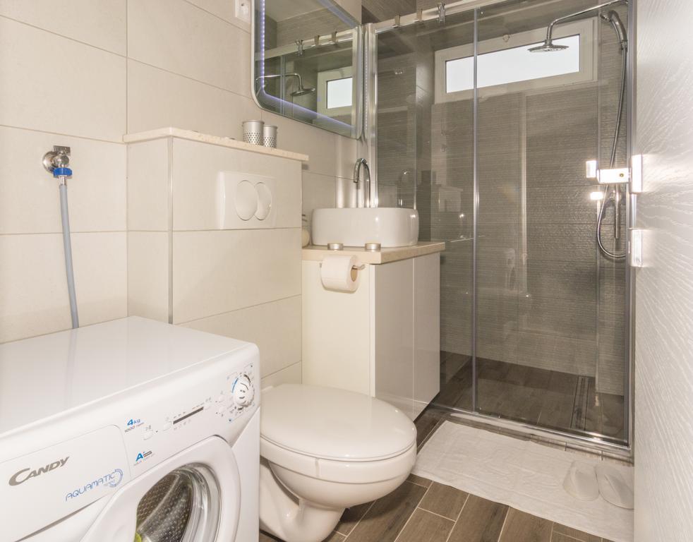 Sound Of The Sea Apartment Zadar Bagian luar foto