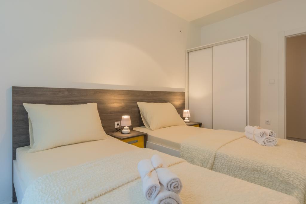 Sound Of The Sea Apartment Zadar Bagian luar foto